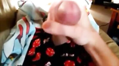 Big Cock Amateur Cam Wank: Pumpkin Twinks Horny Adventure