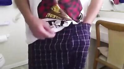 Cumming in Rubber: Amateurs Wild Desire!