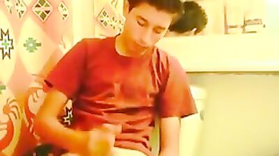 Gay Bathroom Wank Show: Teen Solo Adventures