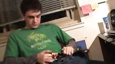 Green Shirt Webcam Amateurs Cum - Big Cocks!