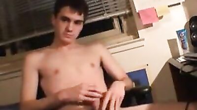 Green Shirt Webcam Amateurs Cum - Big Cocks!