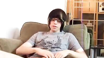 Masturbating Lovely Guy: A Web-Cam Solo Adventure!