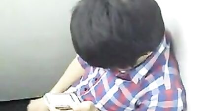 Mobile Masturbation: Solo Gay Porn Video