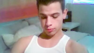 Brent Everett First Camshow Unleashes His Big Cocks For Amateur Cum Shots!