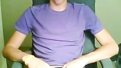 Young Cum God: Webcam Boy Explosion