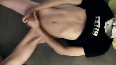 Young Thick & Curvy: Cum Shots Solo!