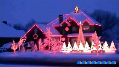 Gay Holidays: Fun Rusty Gate @ YT