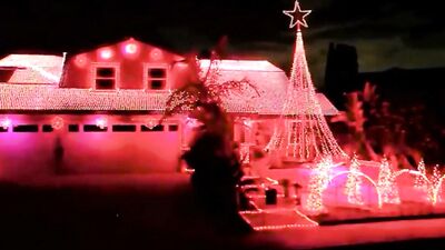 Gay Holidays: Fun Rusty Gate @ YT