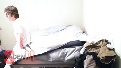 College Blow Buddies: Three Amateur Frat Guys Go Wild in the Dorm Room!