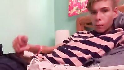 Orgasming Cuties Facial Expressions - Hot Handjob and Solo Cum Shots!