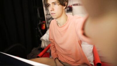 Moan n Cum again with hot teenboy!