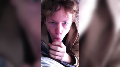 Alley Oral: Boy sucks dick in the street!