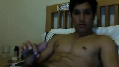 Handsome Webcam Dick-Slinger - Ultimate Gay Porn Experience