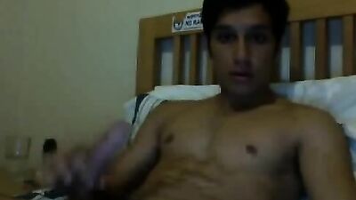 Handsome Webcam Dick-Slinger - Ultimate Gay Porn Experience