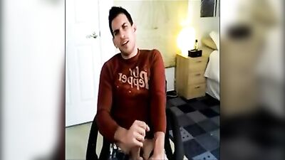 Web-Cam Handjob: A Moment of Glory Porn