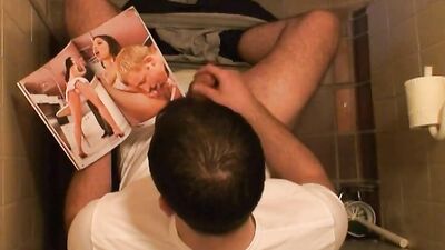 Pumping his Porn Magazine - Gay Handjob Fever