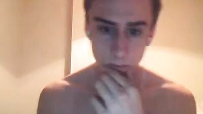 Gay Cam Seduction: Nice Boy!
