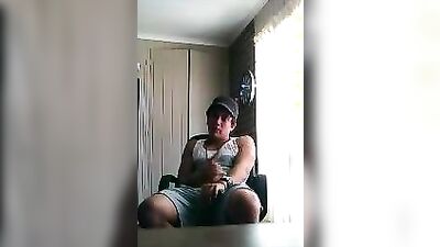 Gay Amateur Porn: Sitting - A XXX Adventure!