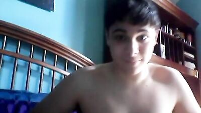 Gay Porn: Ryno Grahams Web-Cam Handjob