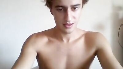 Portuguese Handsome Guy Masturbates on Webcam - The Ultimate Handjob Experience