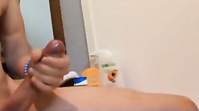 Squirting Cum: Amateurs Big Load Sharing on Webcam