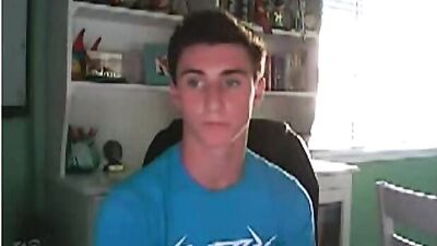 BIG COCK HUNK SEEKS SPONTANEOUS ENCOUNTERS