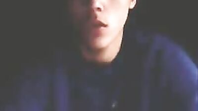 19 Brandons Web-Cam Handjob: A Gay Porn Experience