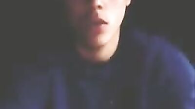 19 Brandons Web-Cam Handjob: A Gay Porn Experience