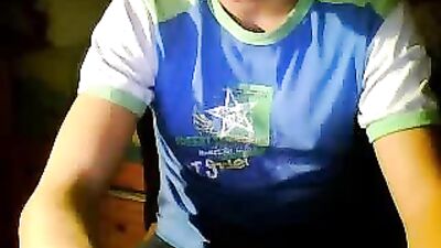 Gay Porn: Cedrics Handjob Delight!