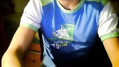 Gay Porn: Cedrics Handjob Delight!