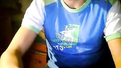 Gay Porn: Cedrics Handjob Delight!