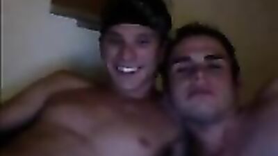 He Eats It All: Oral Web-Cam Gay Porn