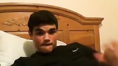 Gay Porn Videos: Gaels Web-Cam Handjob Adventures - Gael 19