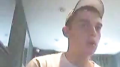 Gay Porn: A Web-Cam Handjob Experience with Gautier 19