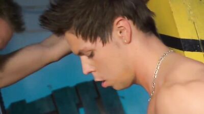 Gang Bang Twinks: Bareback Action!