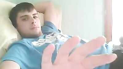 Ianis 20: The Ultimate Web-Cam Handjob Experience!