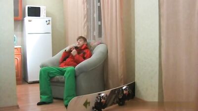 Snowboarding for Blond Fun Boys!