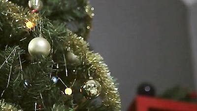 Bareback Big Cocks Fuck Buddies Christmas Special!