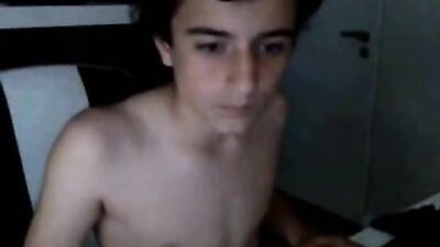 Marlon Web-Cam Handjob - A Hot Gay Porn Experience!