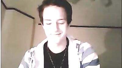 Morris 19 Masturbating: The Ultimate Web-Cam Handjob Experience!