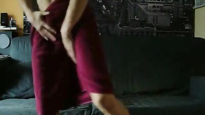 Quickie Before Bath: Solo Handjob Cum Shots