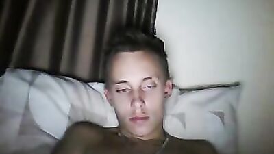 Masturbating Richie 18: Web-Cam Handjob Revisited