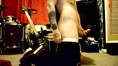 Gay Porn - UK Straight Lad Wanks Into the Camera