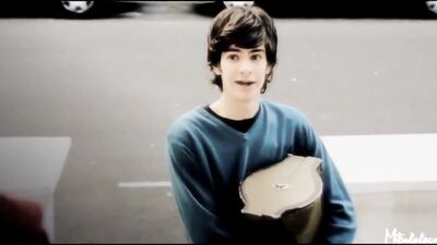 The New Ki*ds Explosive Short Film Adventure!