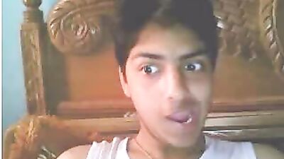 Arab Cam Boy Masturbating - Web-Cam Handjob