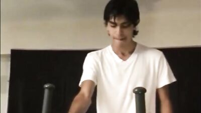 Webcam Workout Wonder: Ripped Indian Twinks Cum Show