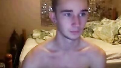 Patricks Web-Cam Small Dicks Exposed - A Gay Porn Video