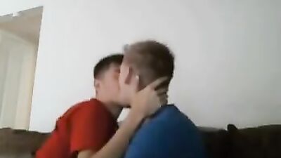 Gay Bi Boy Hustle: Amateur Oral Web-Cam Adventure