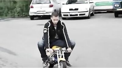 Thankful Deliveryman: A Gay Porn Adventure!