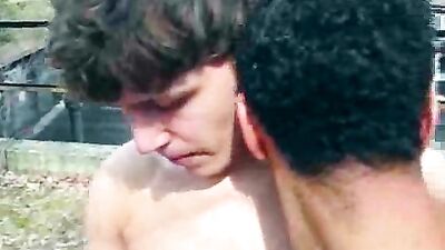 Highway Handjob - Public Amateur Outdoor Jerking!